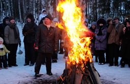 Сжигание Масленицы. Фото Соловьев Андрей